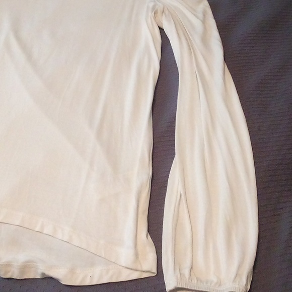 Venus small top, but fits Medium - Picture 11 of 11